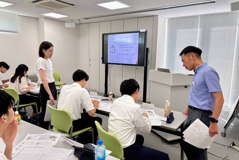 インタンシップに参加する学生