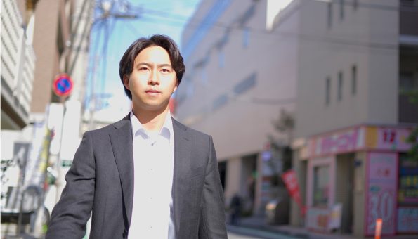 営業に向かう社員